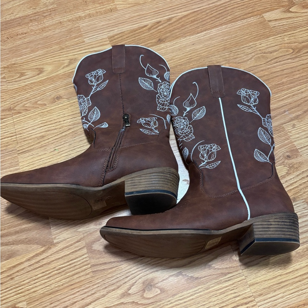 Brown Western Embroidered Boots